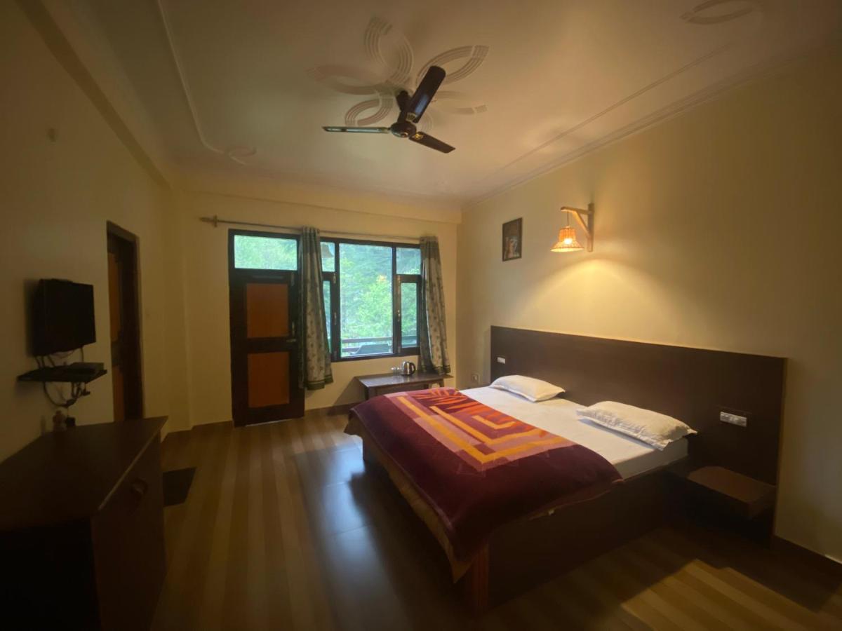 The Royal Orchard Kasol Hotell Eksteriør bilde