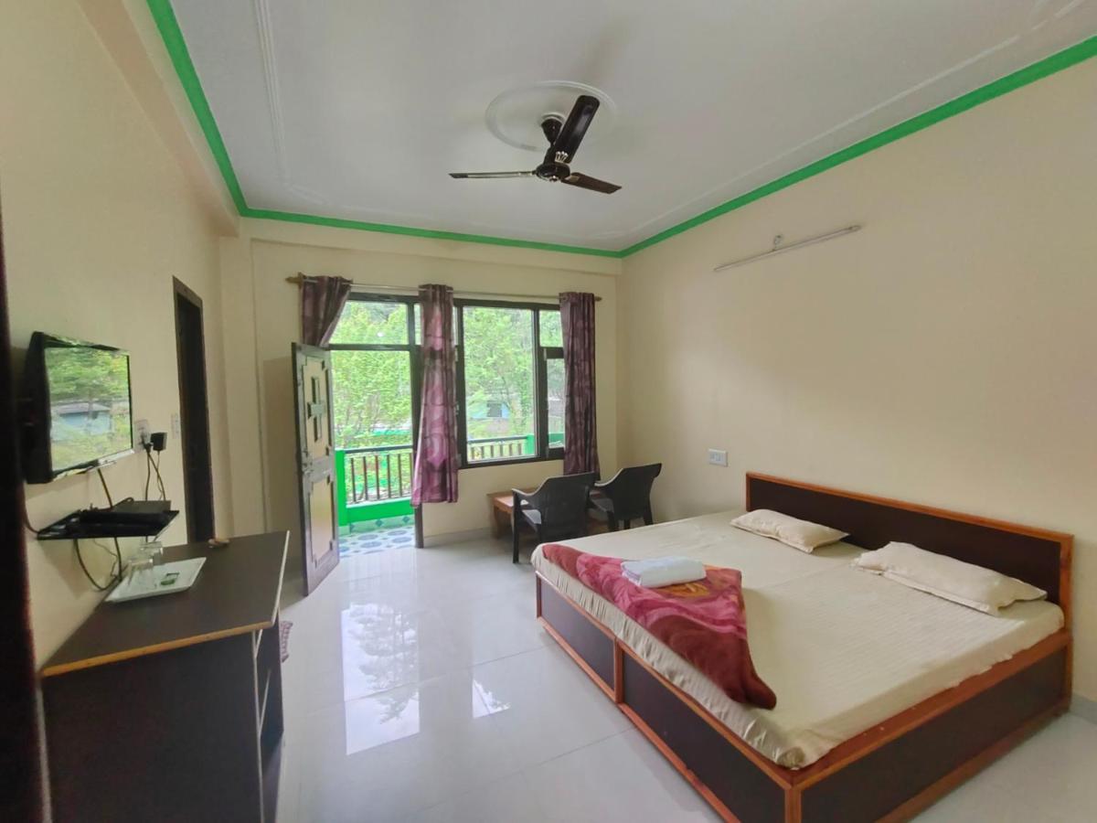 The Royal Orchard Kasol Hotell Eksteriør bilde