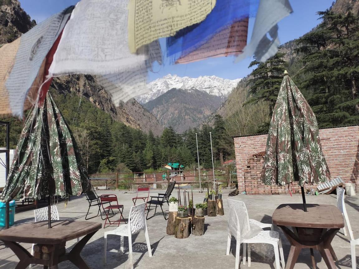 The Royal Orchard Kasol Hotell Eksteriør bilde