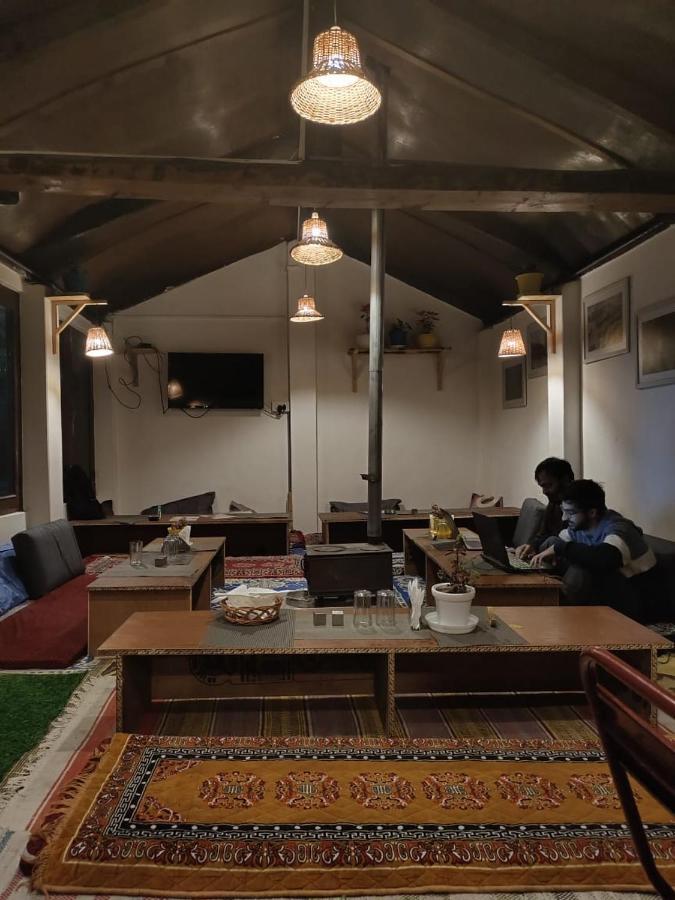 The Royal Orchard Kasol Hotell Eksteriør bilde